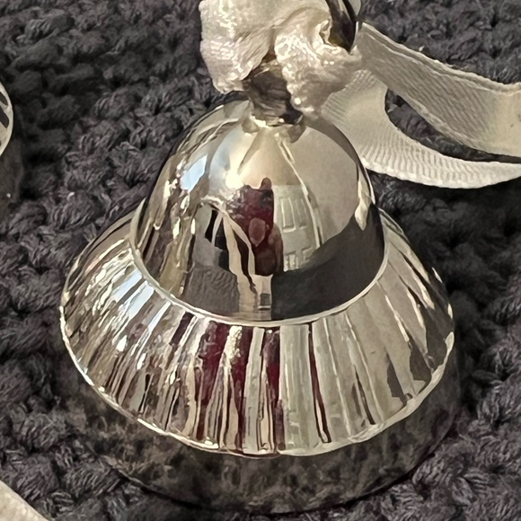Vintage Metal Christmas Bells-6 Ornaments - Picture 4 of 4
